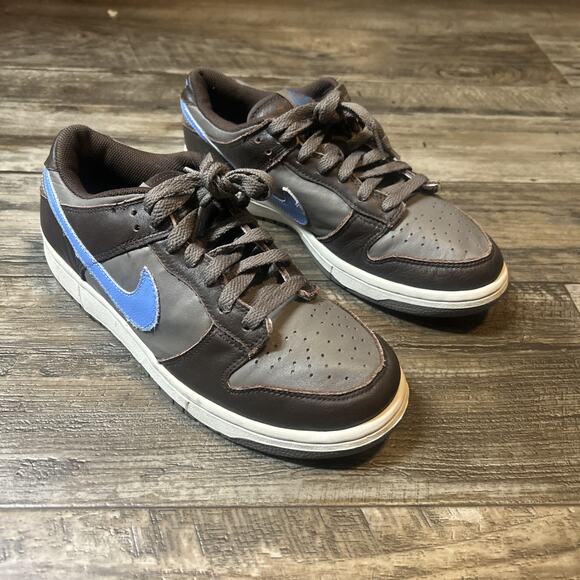 Size 9 - Nike Dunk Premium Low Brown W - Picture 1 of 9